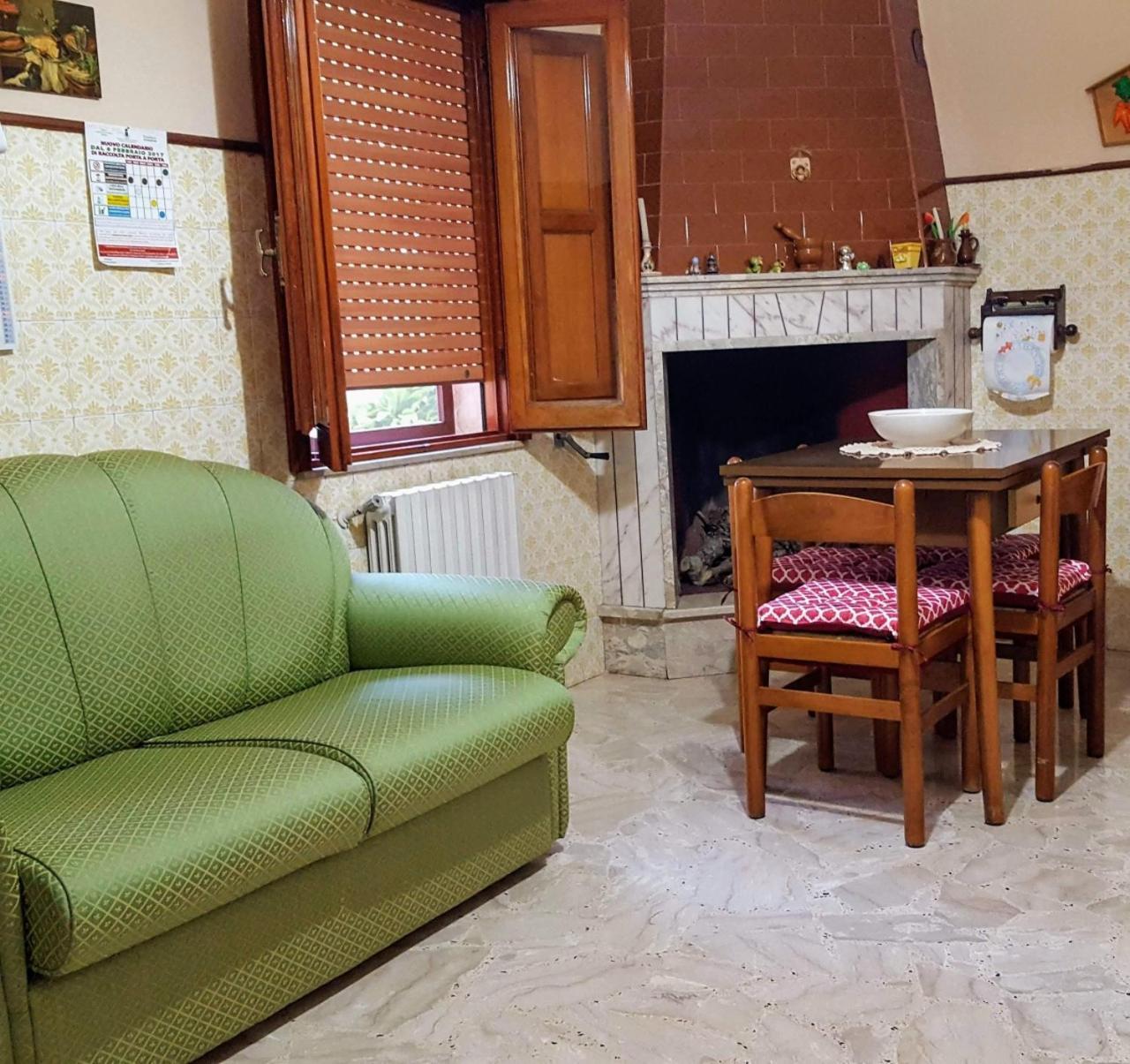 Nel Cuore Del Salento: Casa Indipendente Torre Santa Susanna